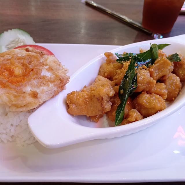 Salted Egg Chicken Rice