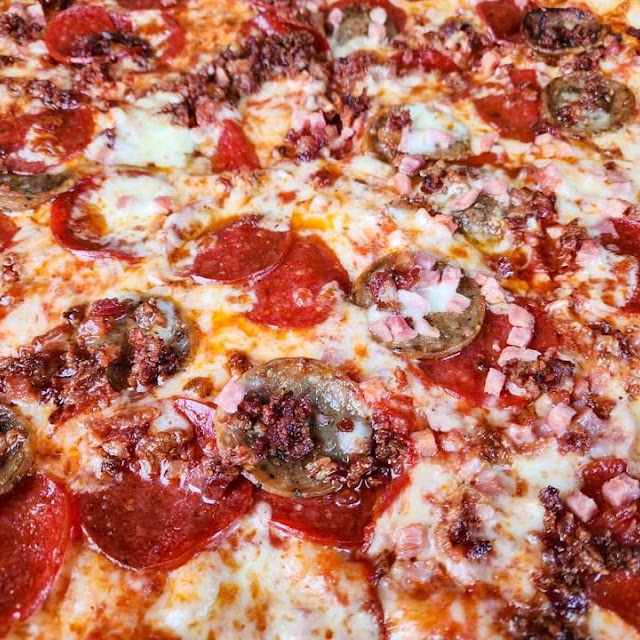 Meat Lover's Pizza