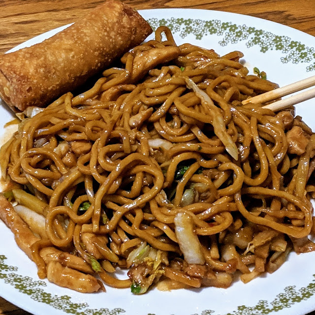 Pint of Chicken Lo Mein and Shrimp Eggroll