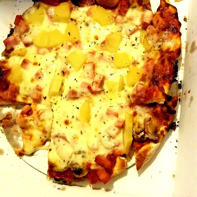 Thin Crust Pizza Bread