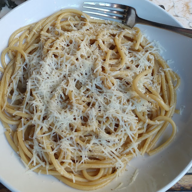 Bucatini Al' Cacio E Pepe
