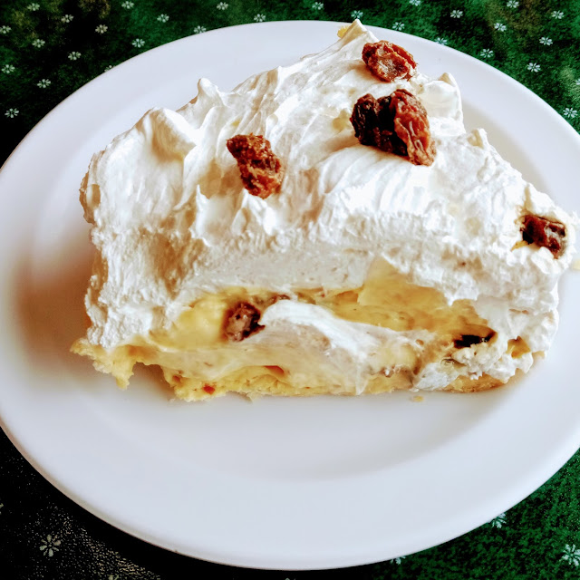 Sour Cream Raisin Pie