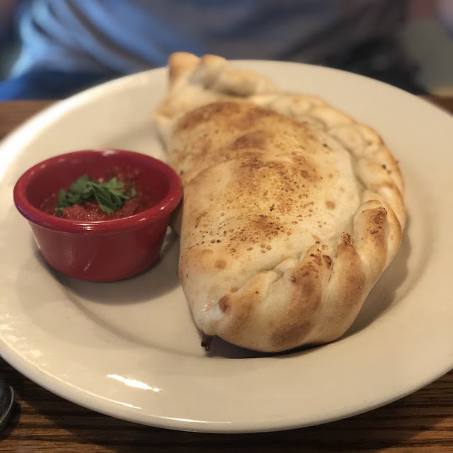 Chicago 7 Calzone