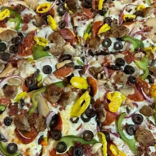 Deluxe Za Pizza