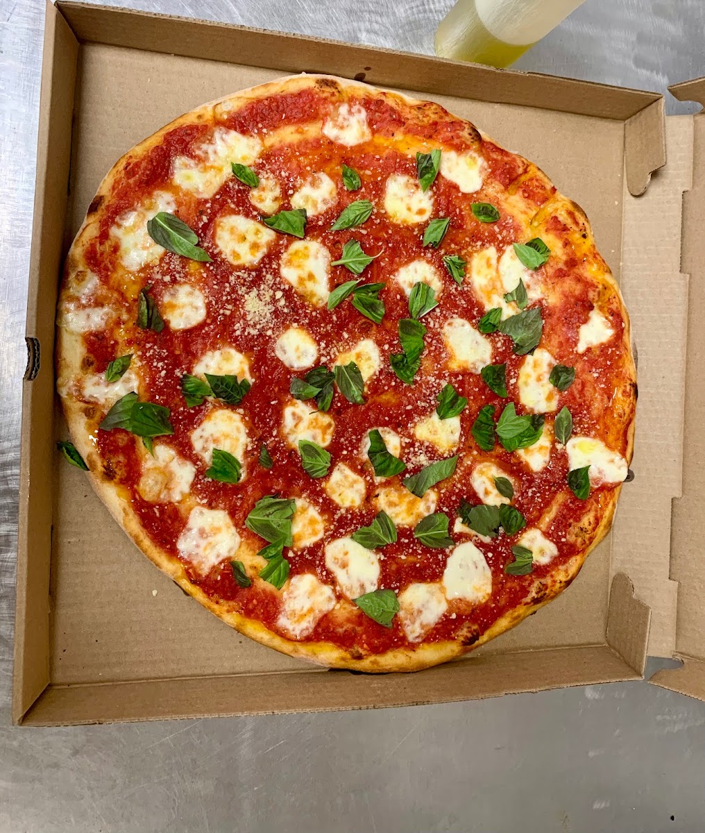 Oliver's Deli & Pizza