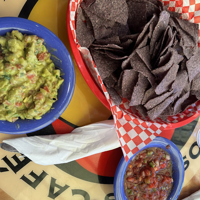 Bottomless Basket Chips & Salsa