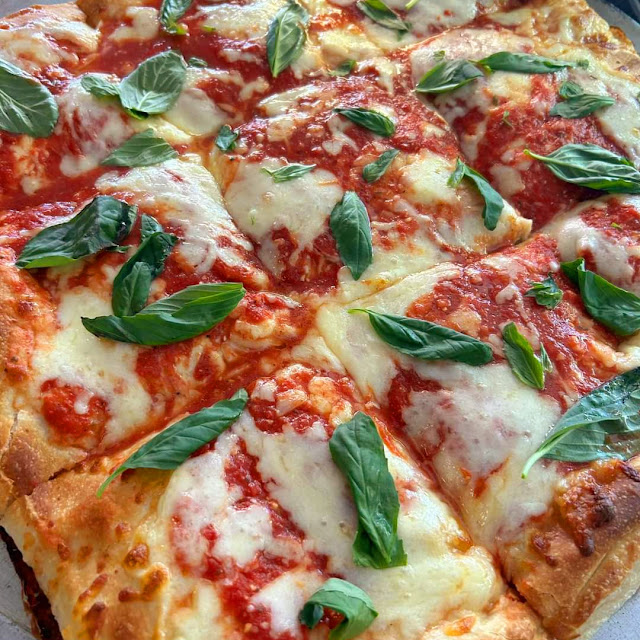 Nonna's Grandma Round Pizza
