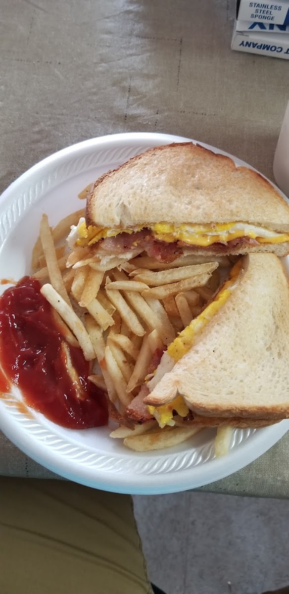 Outlaws Grill