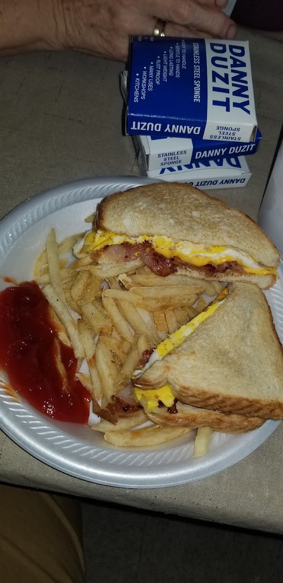 Outlaws Grill