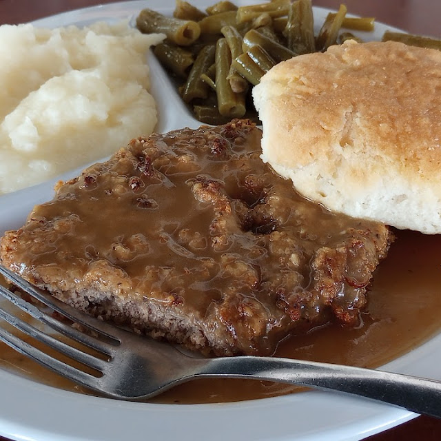 Steak & Gravy Mashed Potatoes and Green Beans