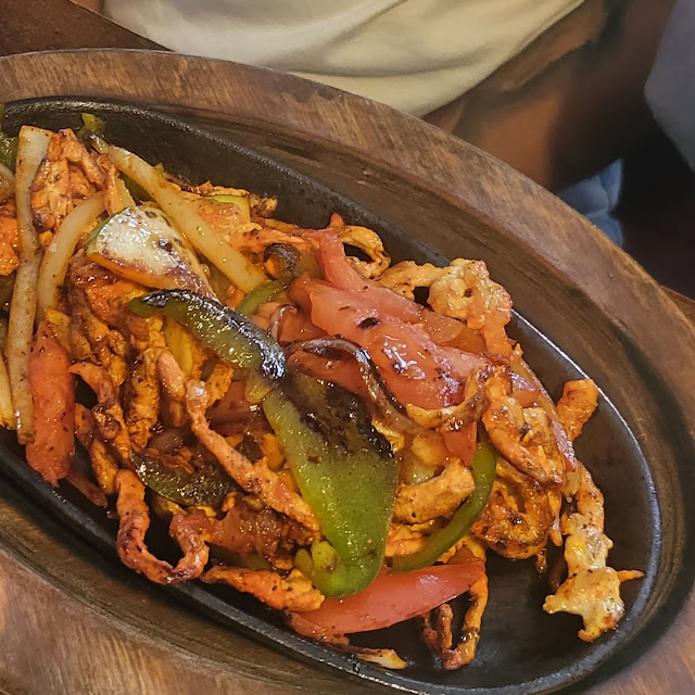Lunch Fajitas De Pollo