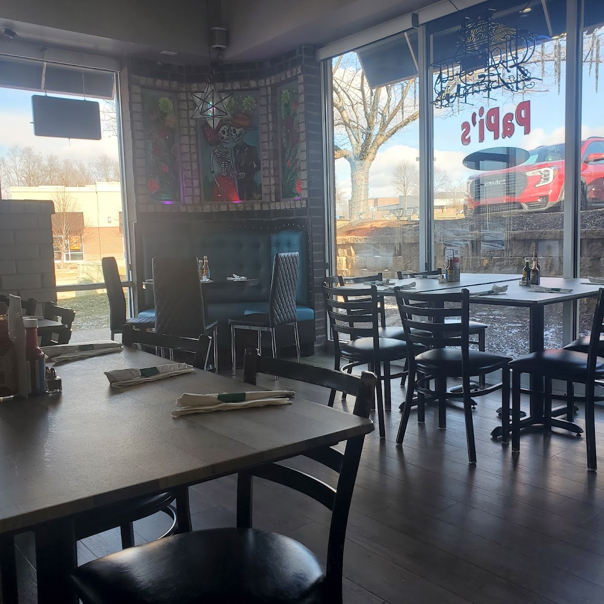 Papi’s Mex Grill & Bar