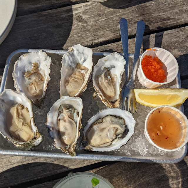 Chilled Hog Island Oysters 1⁄2 Shell