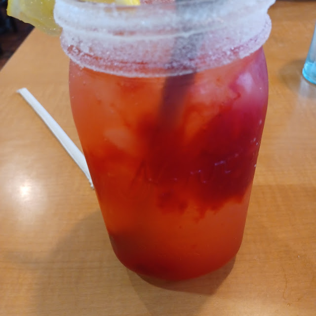 Strawberry Lemonade with Strawberries