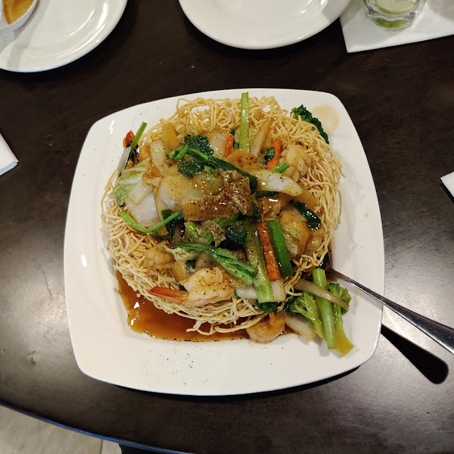 Pan Fried Crispy Egg Noodles with Seafood