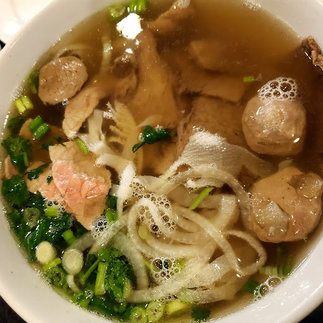 P01 - Deluxe Pho