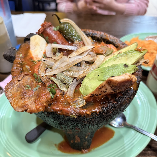 Sea Food Molcajete