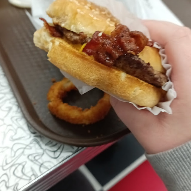 Bacon Cheeseburger with Fries