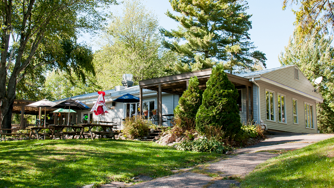 Pine Drive Bar & Restaurant
