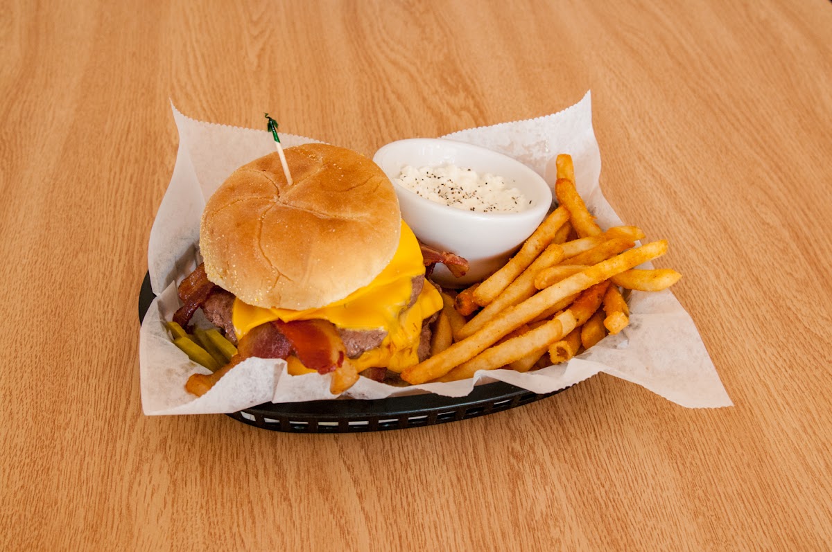 Pine Drive Bar & Restaurant