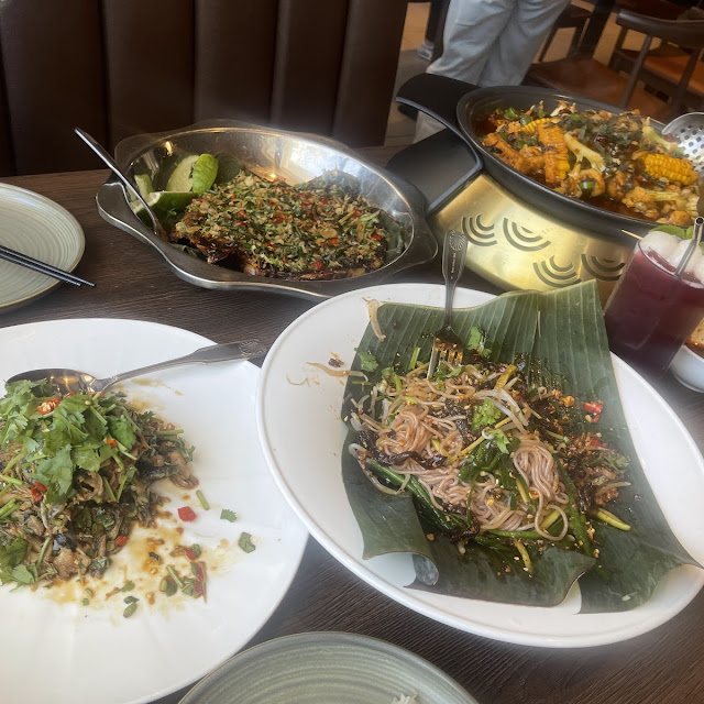 傣味香茅草烤鱼 signature grilled fish with lemongrass