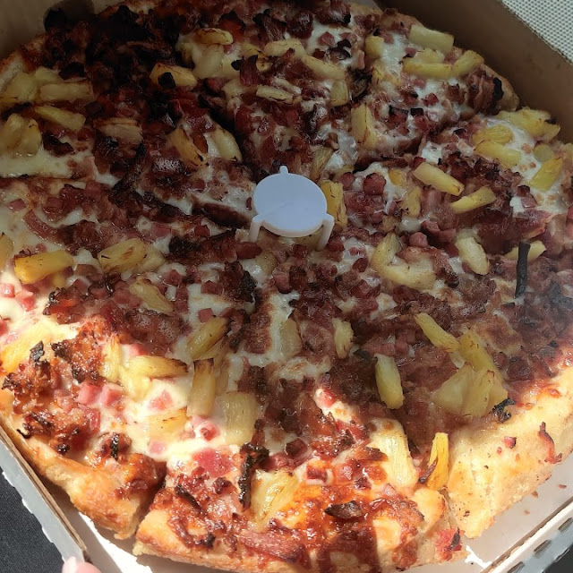 Bacon Ham and Pineapple Pizza
