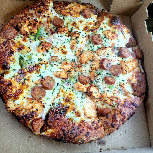 White Garlic Sauce Chicken Adouli Chicken Sausage Cilantro Red Onions Green Peppers