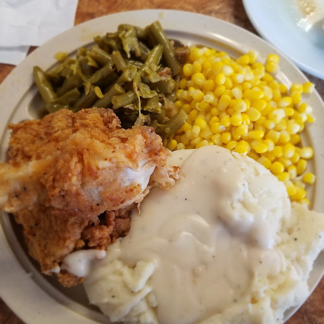 Fried Chicken Green Beans Corn Homemade Mashed Potatoes with Gravy
