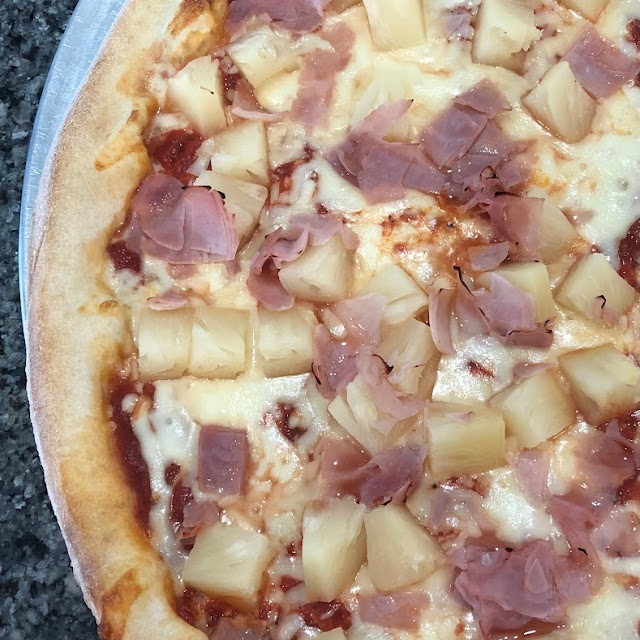 Hawaiian Pizza