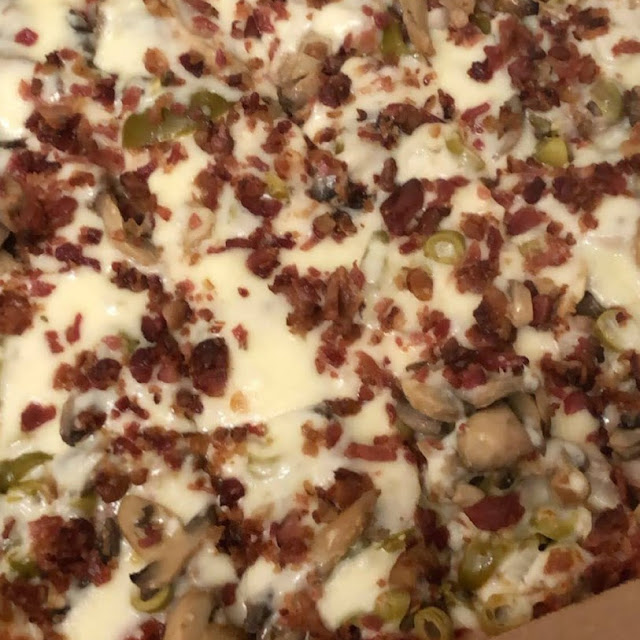 Deluxe Pizza