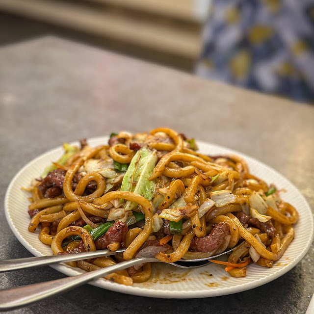 Black Pepper Beef Stir-Fried Udon