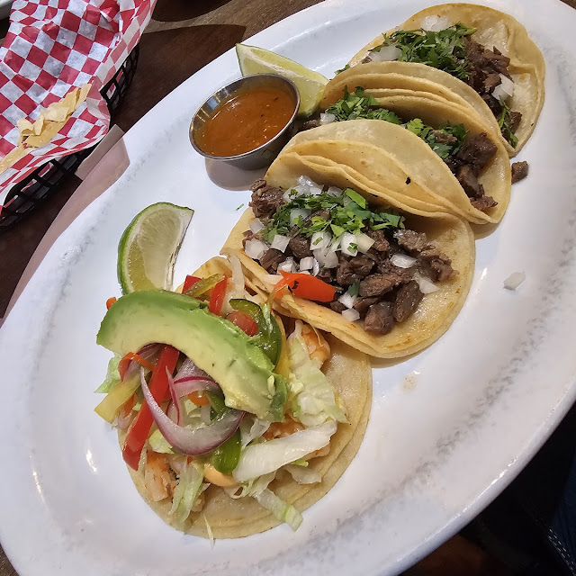 Taquiza Street Tacos