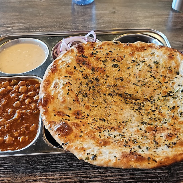 Amritsari Kulcha with Chana