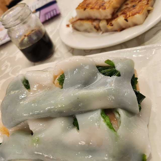Shrimp Rice Noodle Wraps