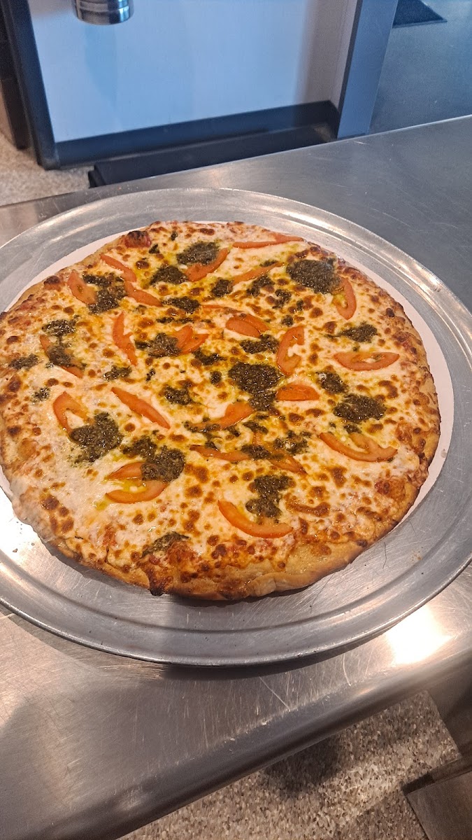 Queenie's Pizza