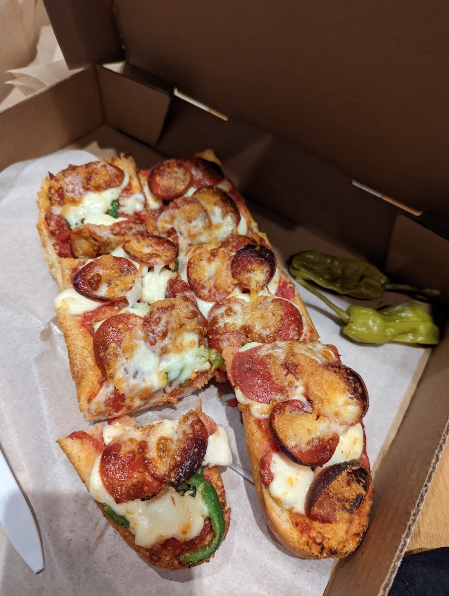 Queenie's Pizza
