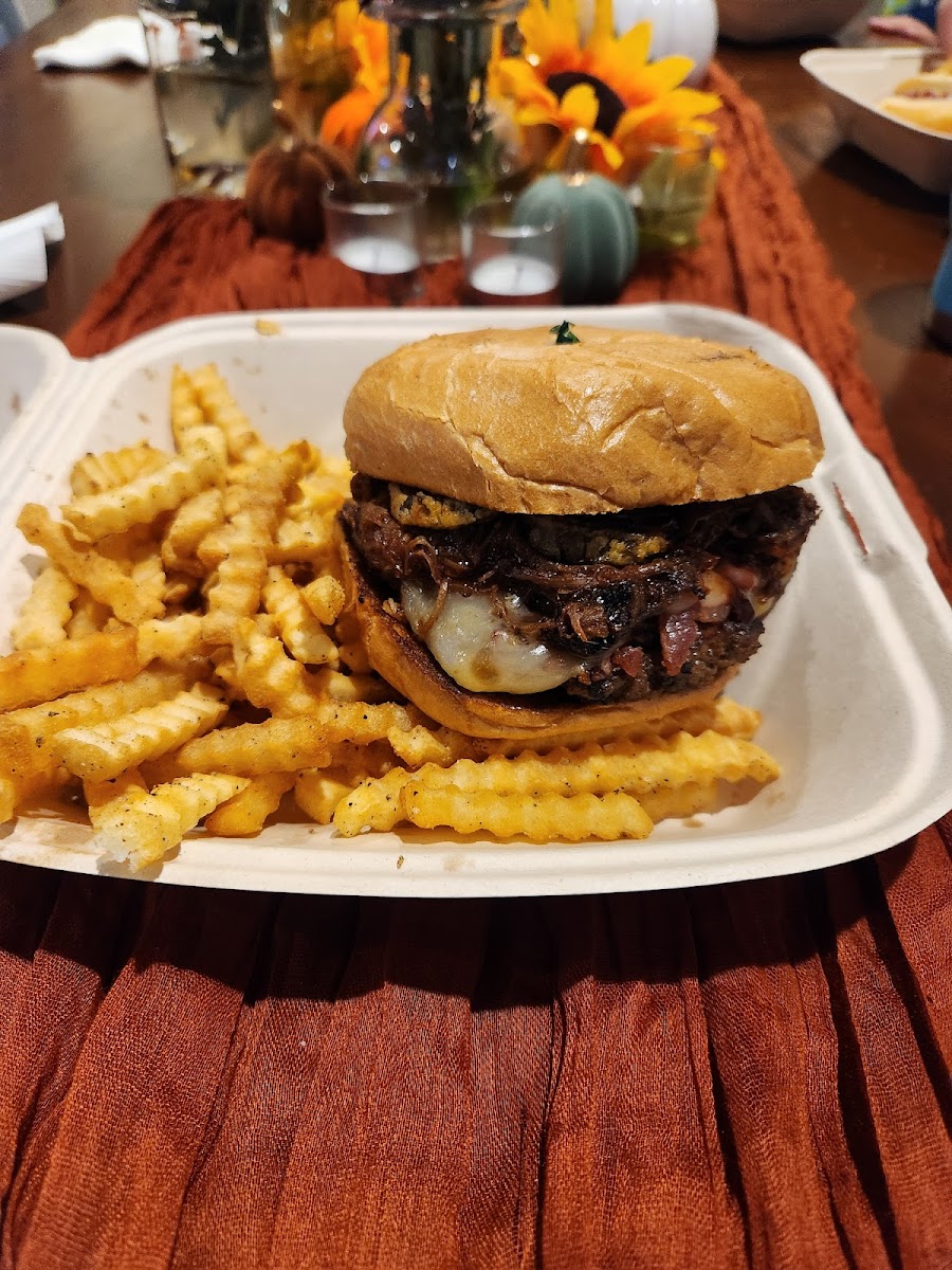 R Street Bites