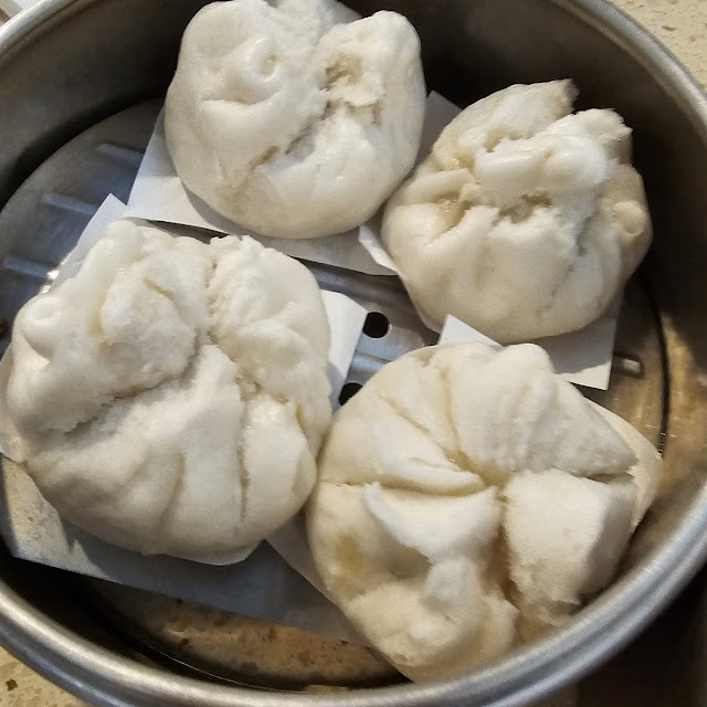 Steamed Chicken Buns