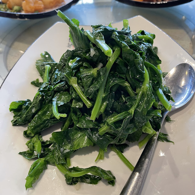 Snow Leaf with Garlic Sauce