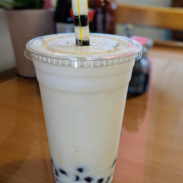 Pineapple Smoothie with Boba