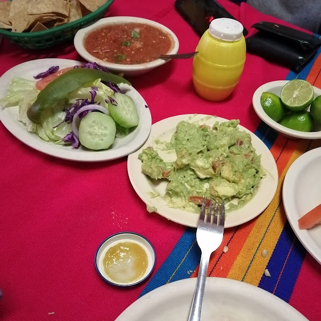 Chicharron Y Salsa Fresca