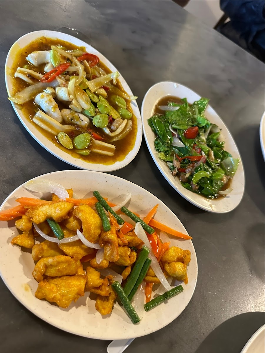 Restoran Sukhothai Malay and Thai Cuisine, Bukit Beruntung
