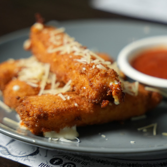 Mozzarella Sticks
