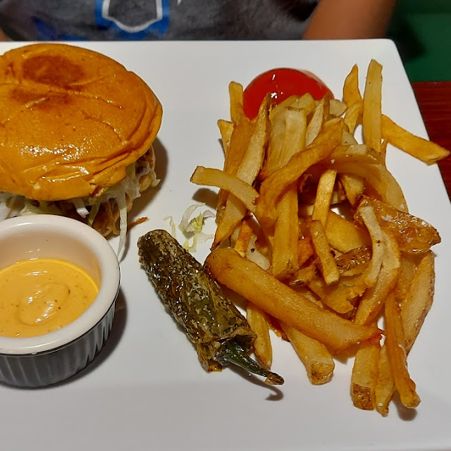 Hamburguesa Mexicana