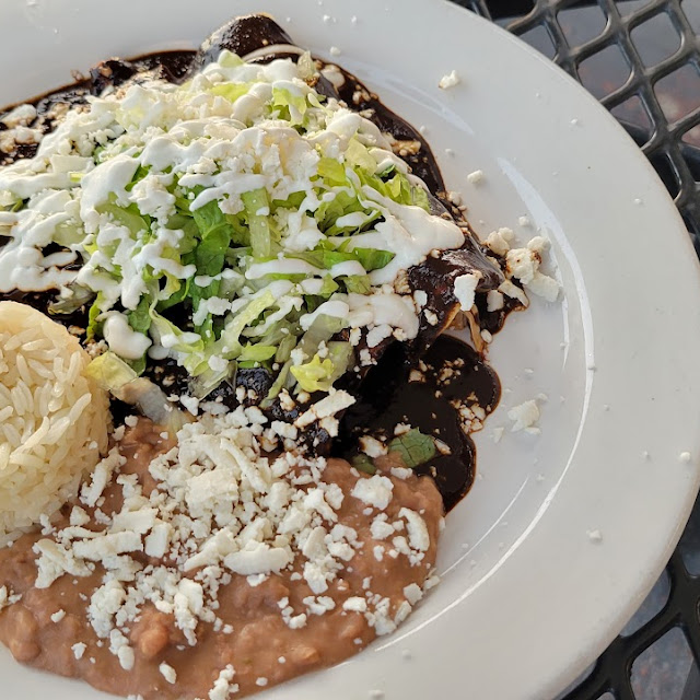 Enchiladas Poblanas De Pollo