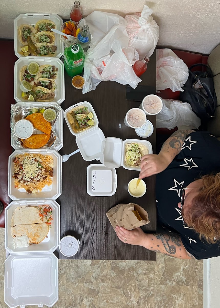 Rosa's taco truck