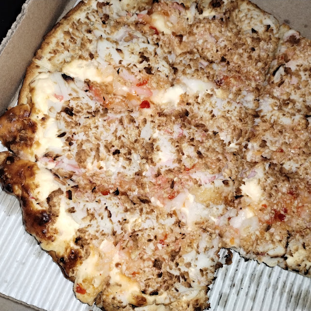 Crab Rangoon Pizza