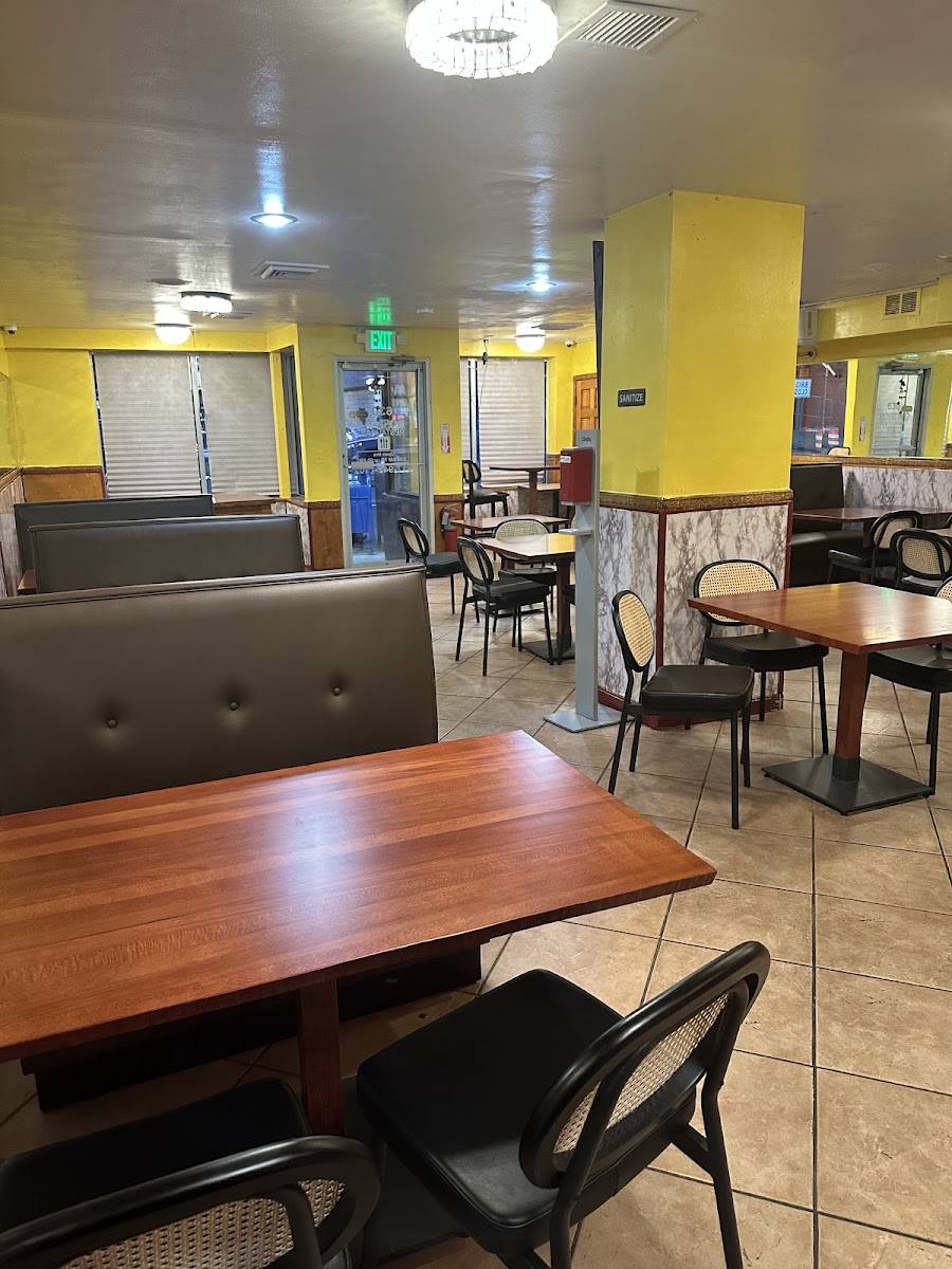 Rose & G Restaurant