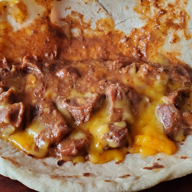 Carne Guisada w Cheese