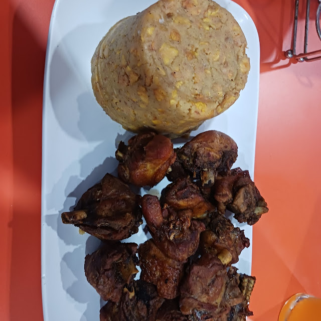 Mofongo Con Chicharon De Pollo